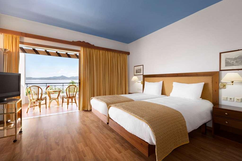 Ramada Loutraki Poseidon Resort 客房 照片