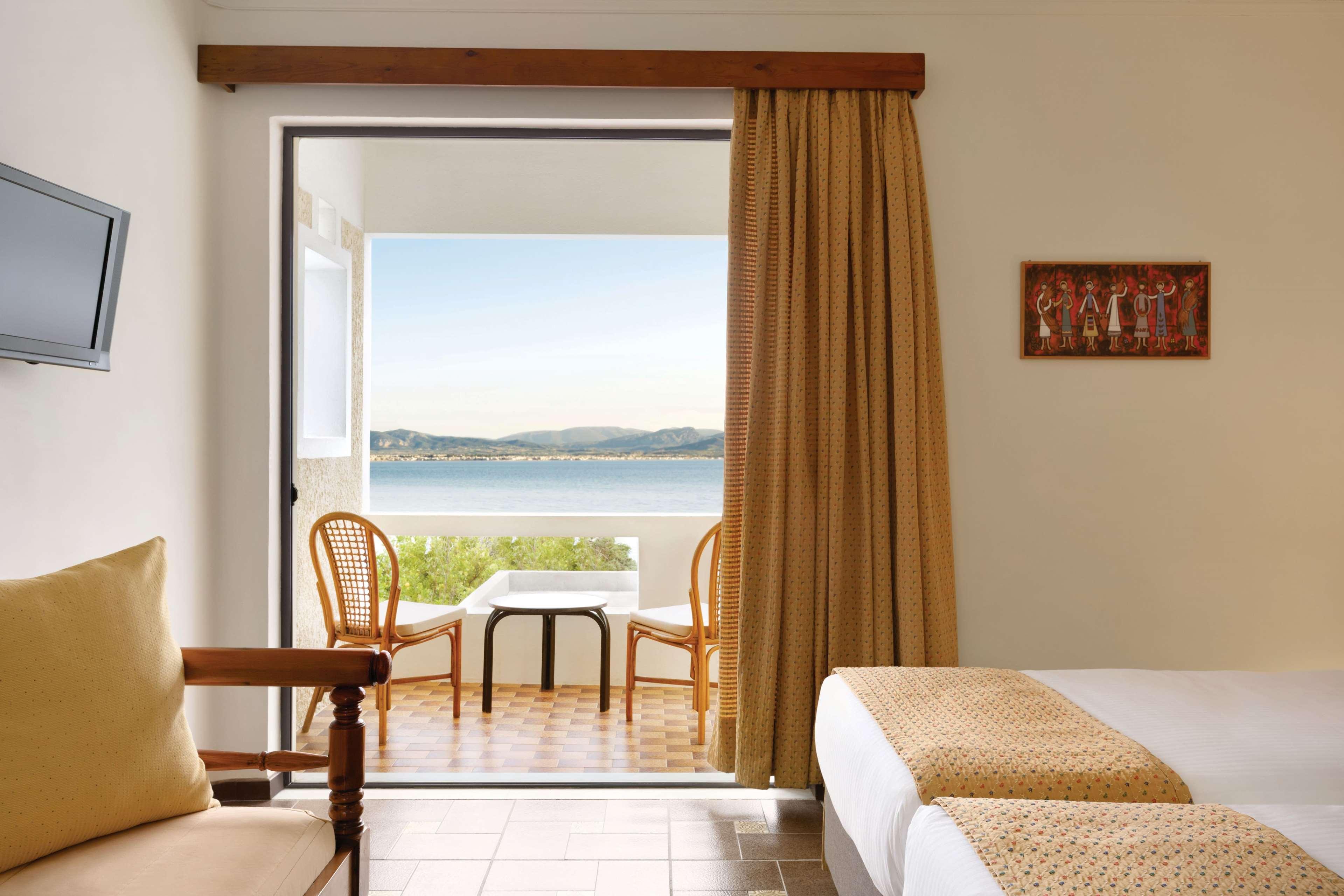 Ramada Loutraki Poseidon Resort 外观 照片