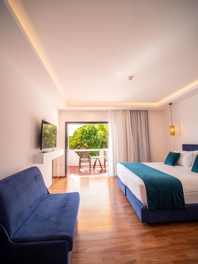 Ramada Loutraki Poseidon Resort 外观 照片