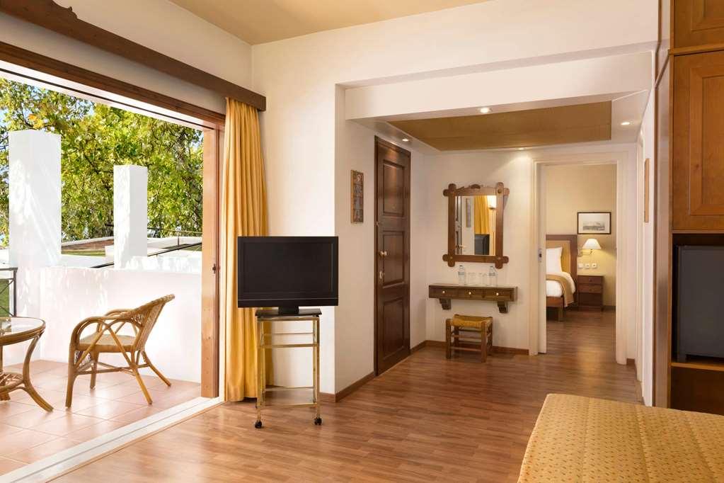 Ramada Loutraki Poseidon Resort 客房 照片