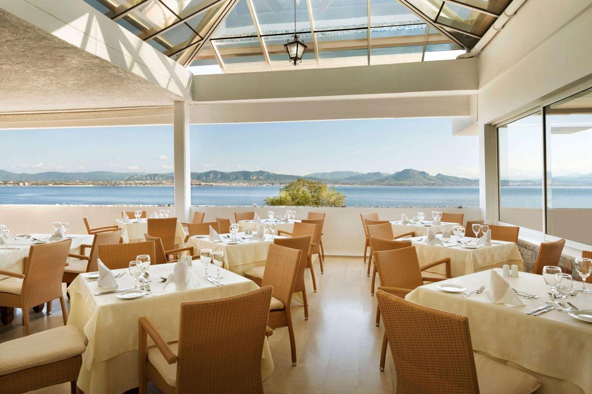 Ramada Loutraki Poseidon Resort 外观 照片