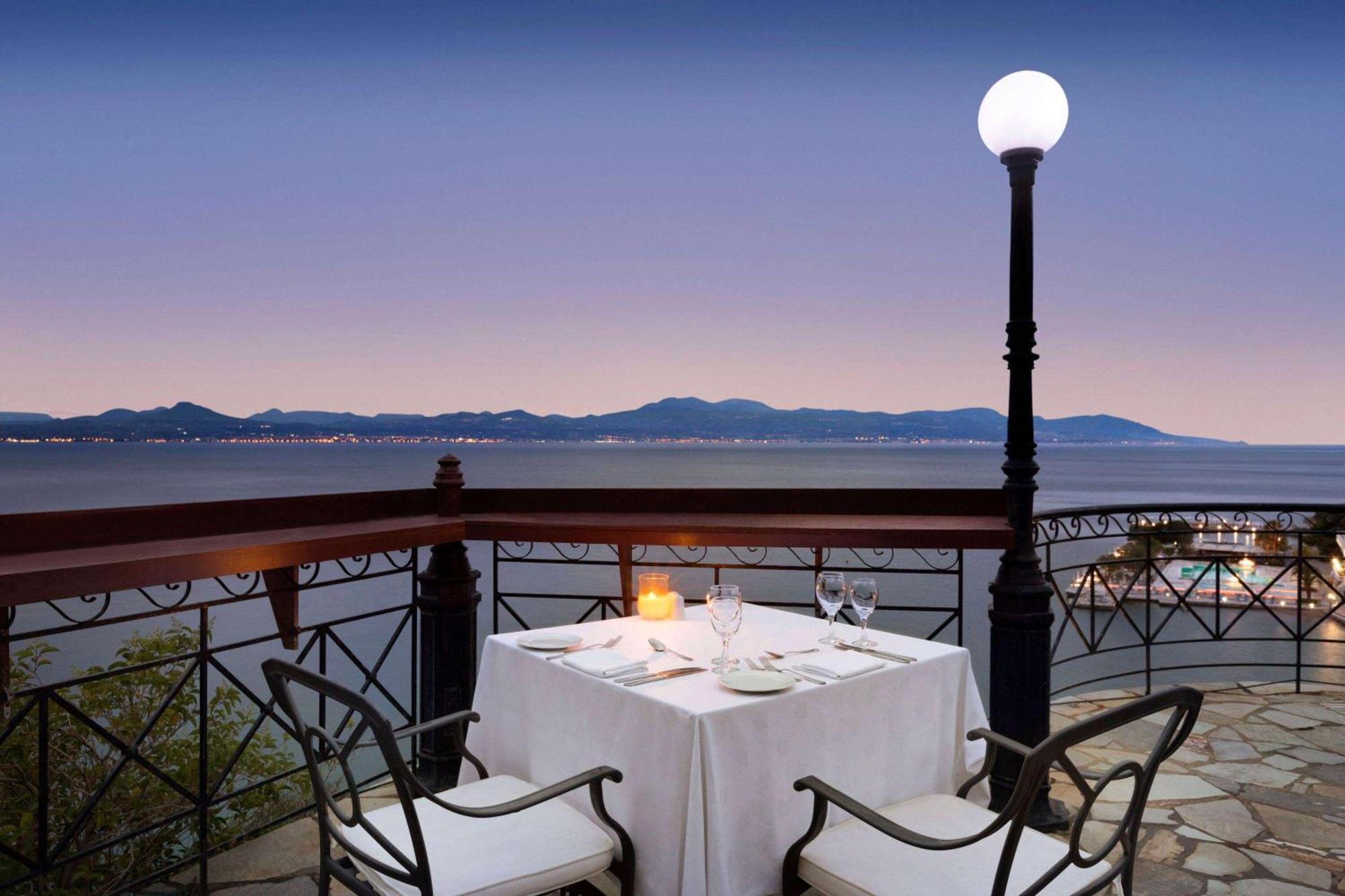 Ramada Loutraki Poseidon Resort 外观 照片