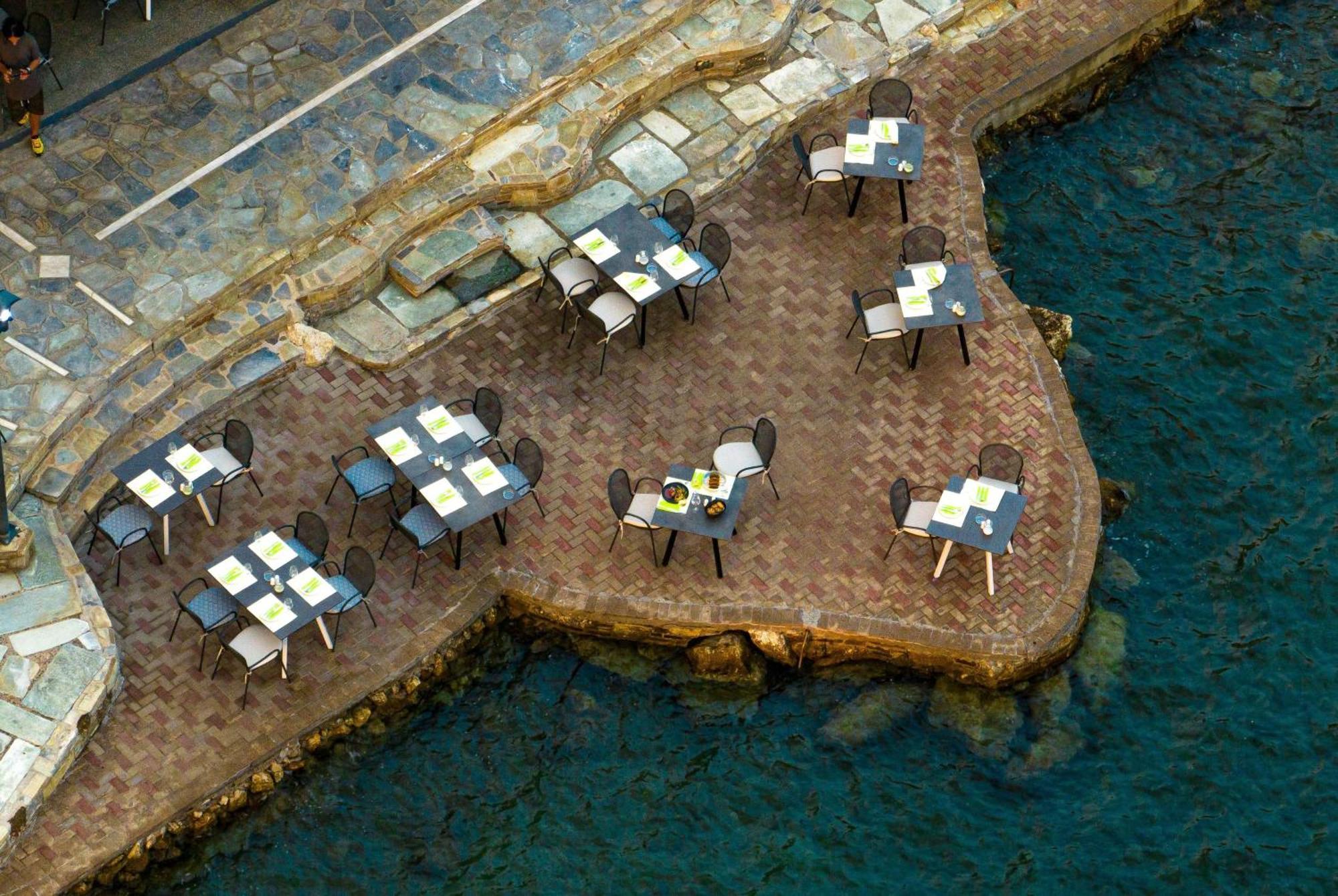 Ramada Loutraki Poseidon Resort 外观 照片