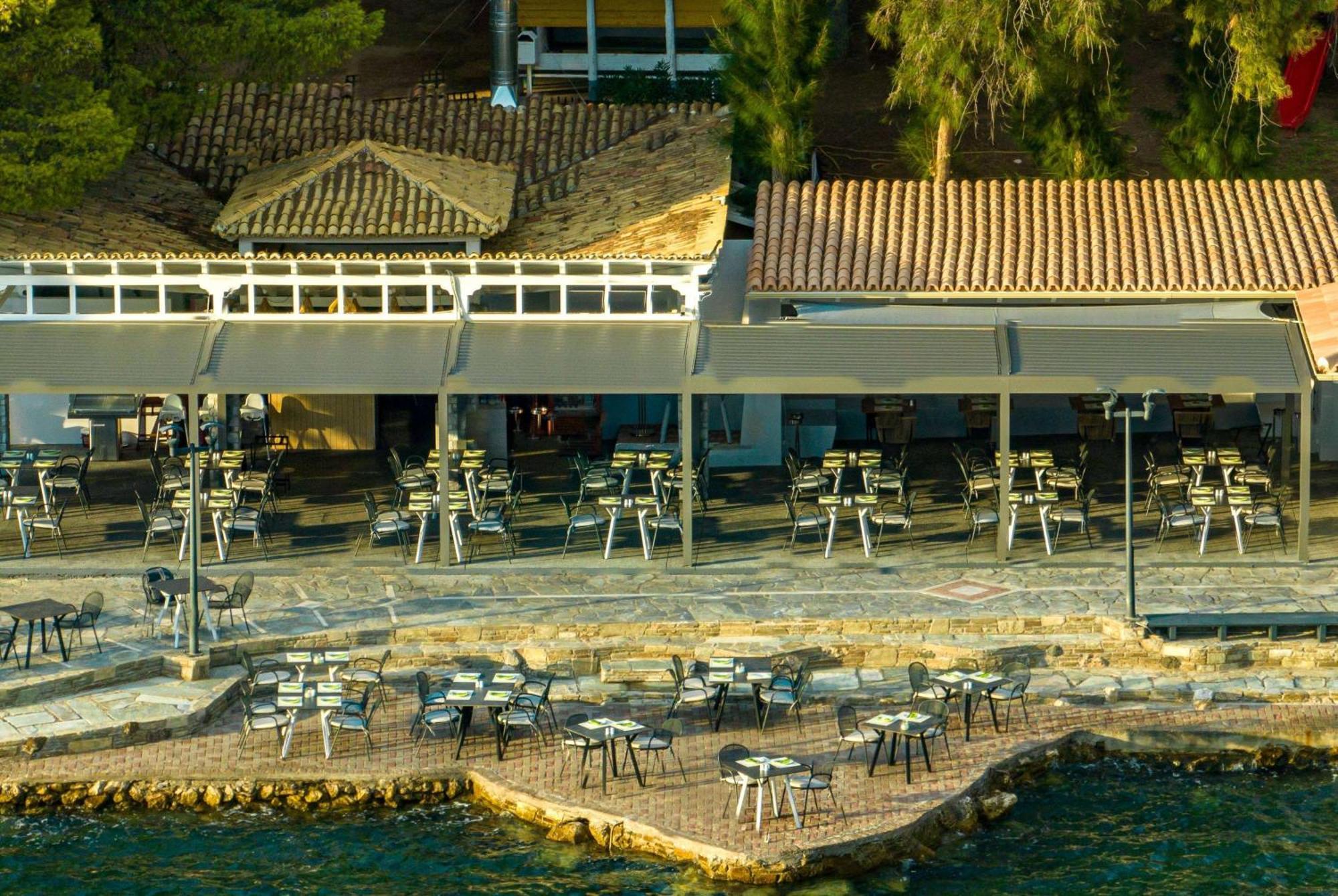 Ramada Loutraki Poseidon Resort 外观 照片