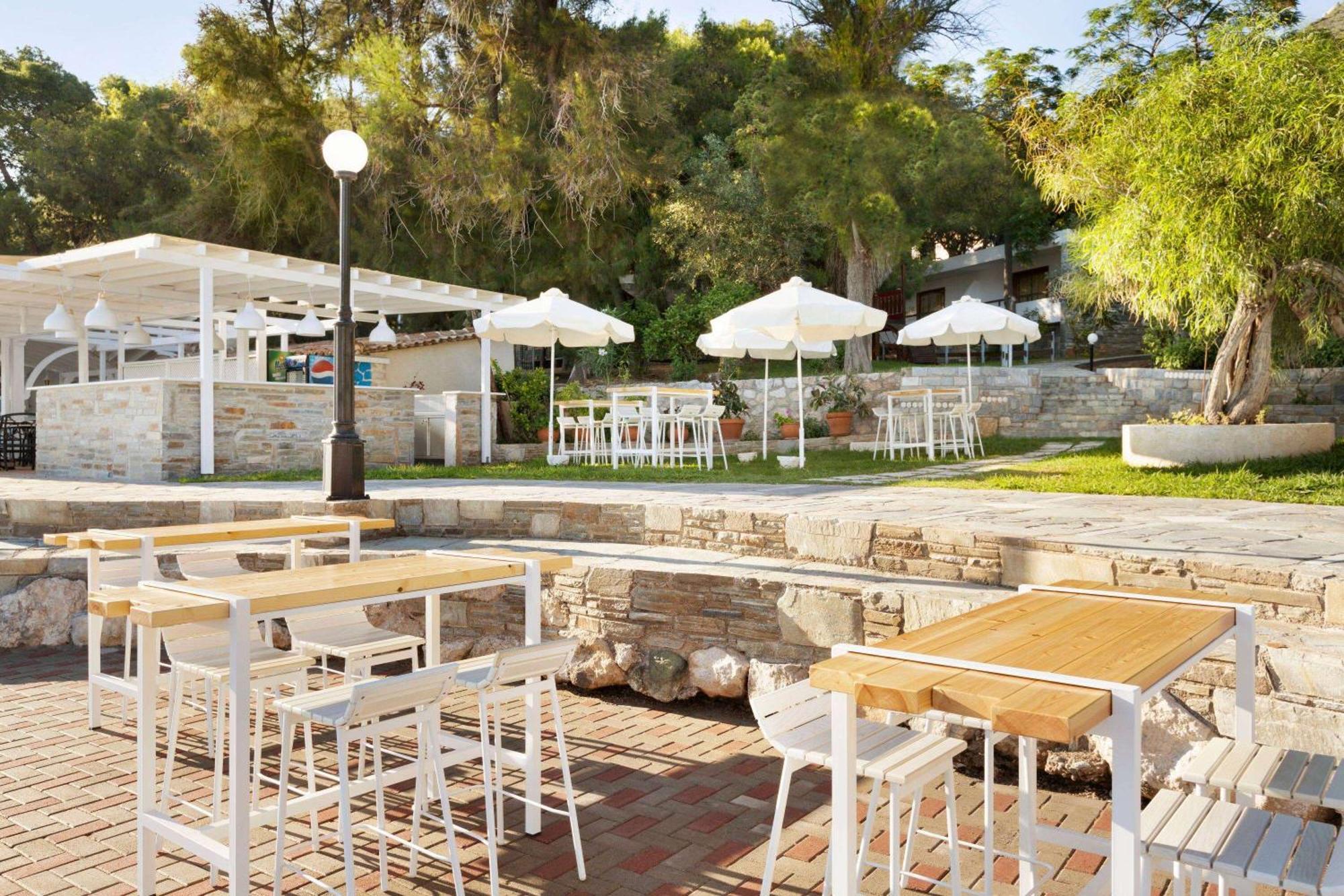 Ramada Loutraki Poseidon Resort 外观 照片