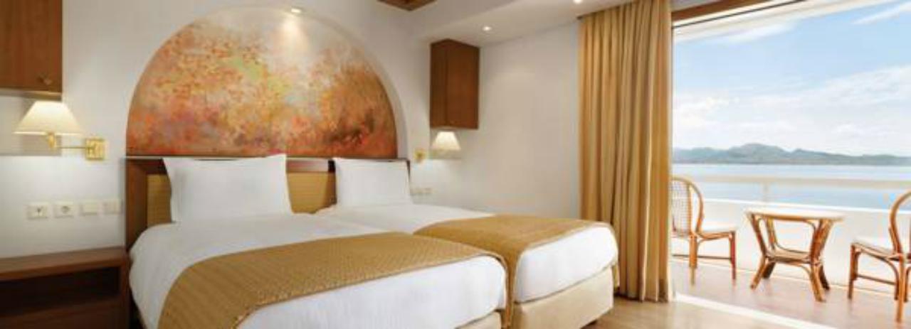 Ramada Loutraki Poseidon Resort 外观 照片