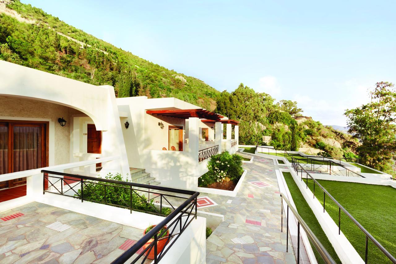 Ramada Loutraki Poseidon Resort 外观 照片
