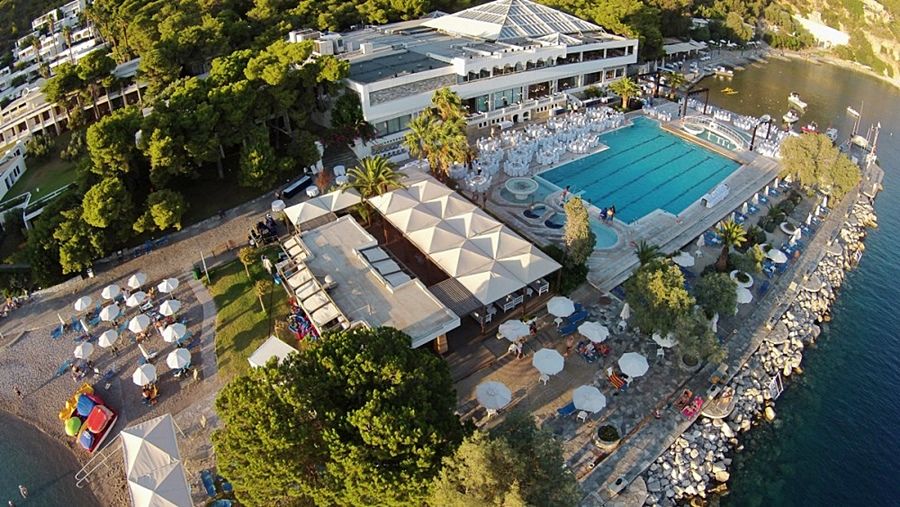 Ramada Loutraki Poseidon Resort 外观 照片